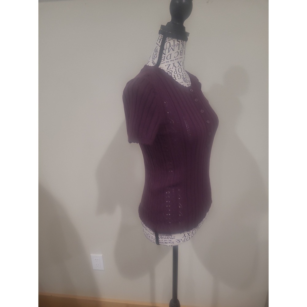 American Eagle women SZ S Short sleeve ribbed knit burgandy button front sweater - Picture 5 of 12